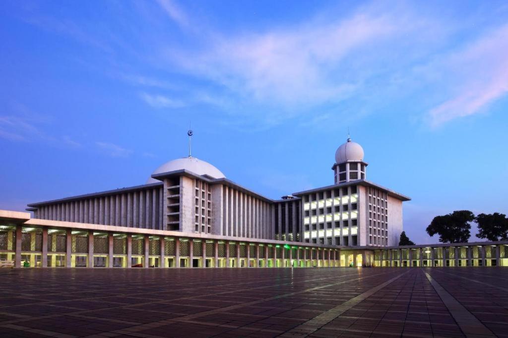 Redstar Hotel Dżakarta Zewnętrze zdjęcie