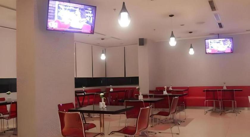 Redstar Hotel Dżakarta Zewnętrze zdjęcie