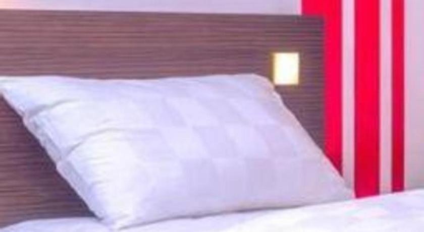 Redstar Hotel Dżakarta Zewnętrze zdjęcie