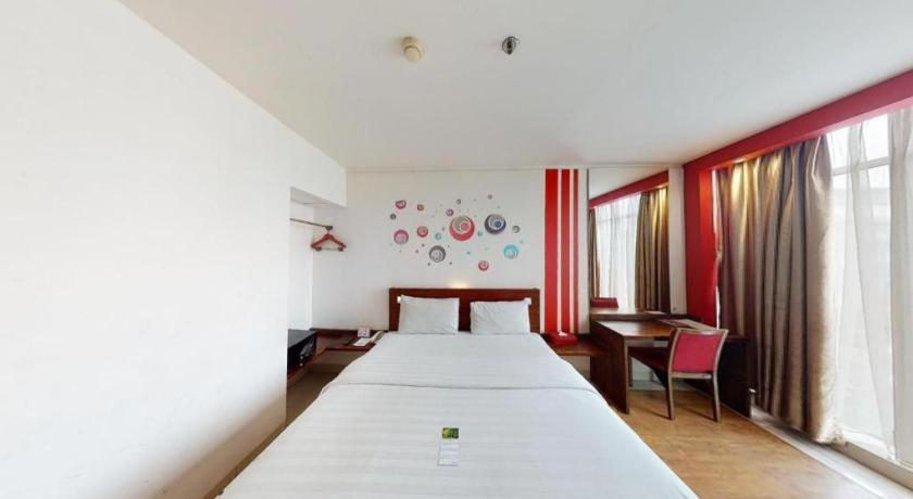 Redstar Hotel Dżakarta Zewnętrze zdjęcie