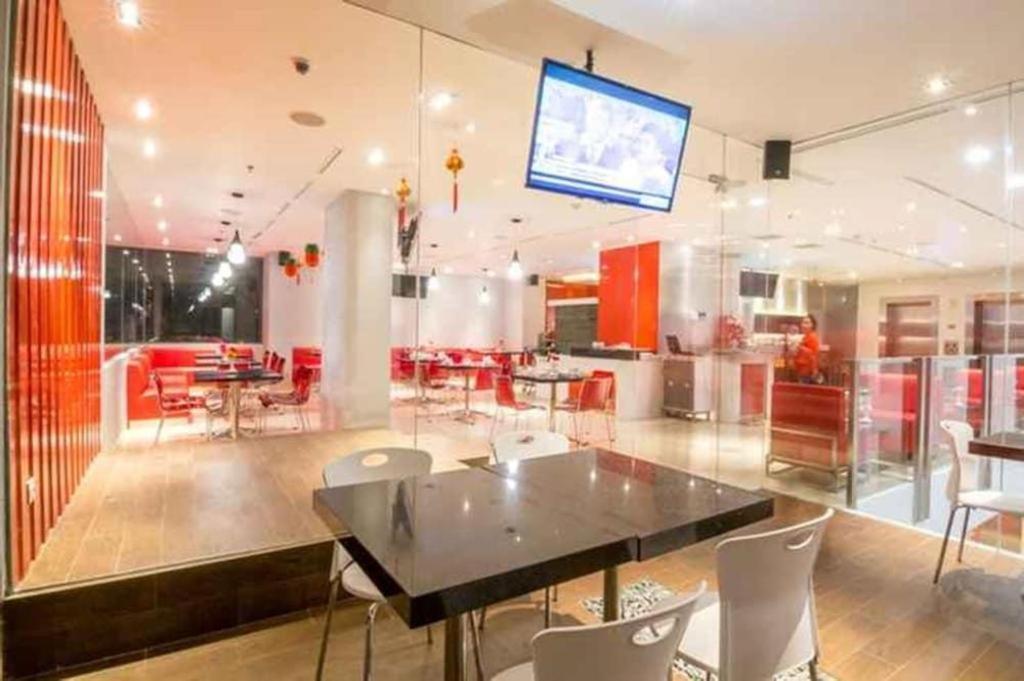 Redstar Hotel Dżakarta Zewnętrze zdjęcie